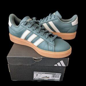 Adidas Grand Court 2.0 Men's 7 NWT